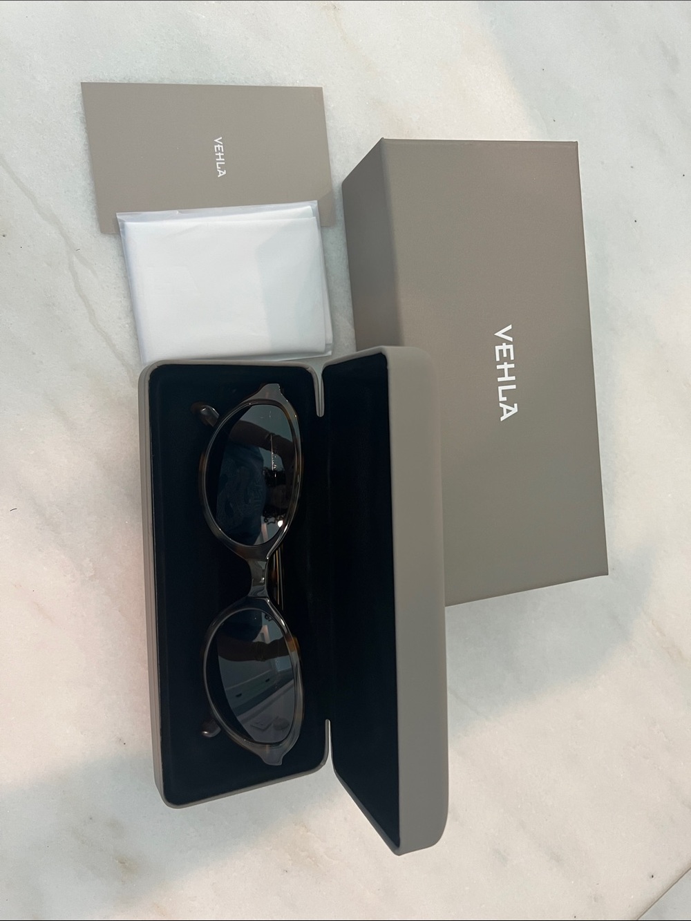 NWT VEHLA June Sunglasses - Picture 4 of 4